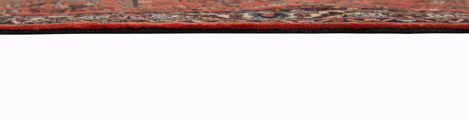 Hamedan Persian rug | 556 x 74 cm