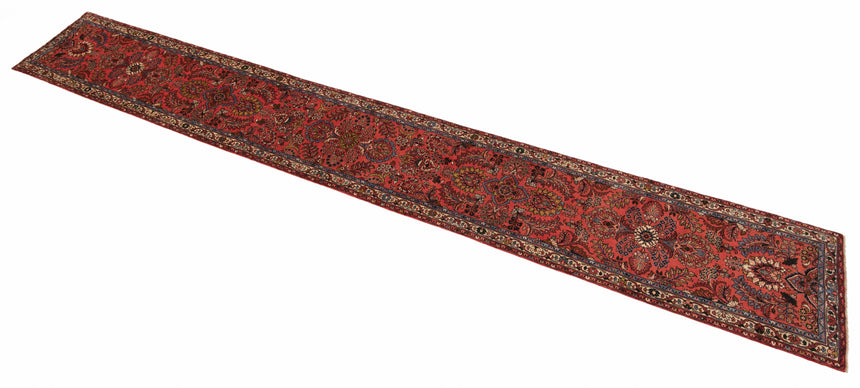 Hamedan Persian rug | 575 x 77 cm