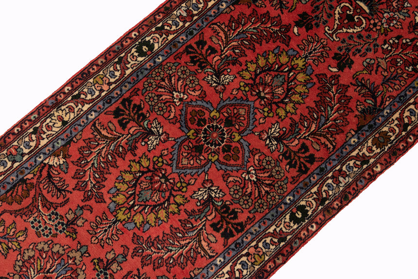 Hamedan Persian rug | 575 x 77 cm