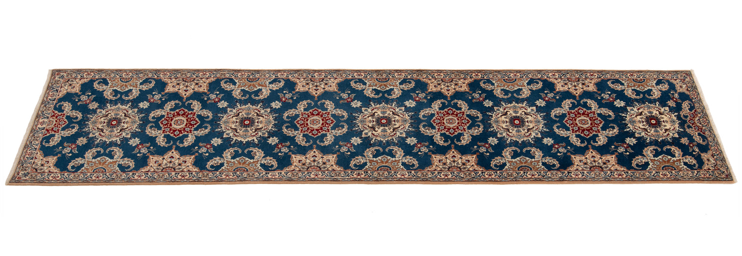 Nain 9La Persian Rug | 438 x 87 cm
