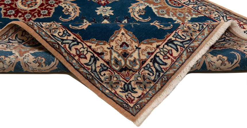 Nain 9La Persian Rug | 438 x 87 cm