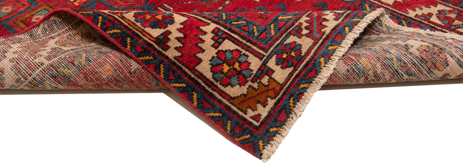 Tabriz Persian rug | 445 x 85 cm