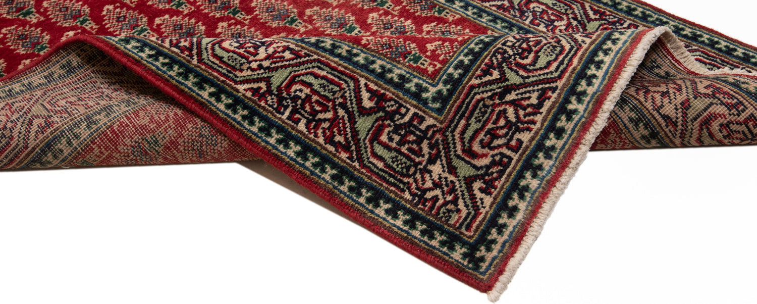 Tabriz Persian rug | 428 x 80 cm