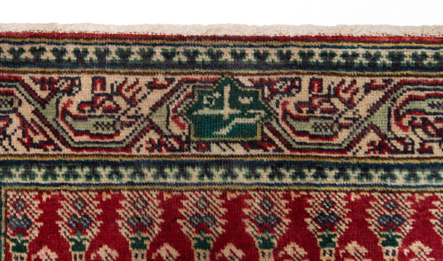 Tabriz Persian rug | 428 x 80 cm