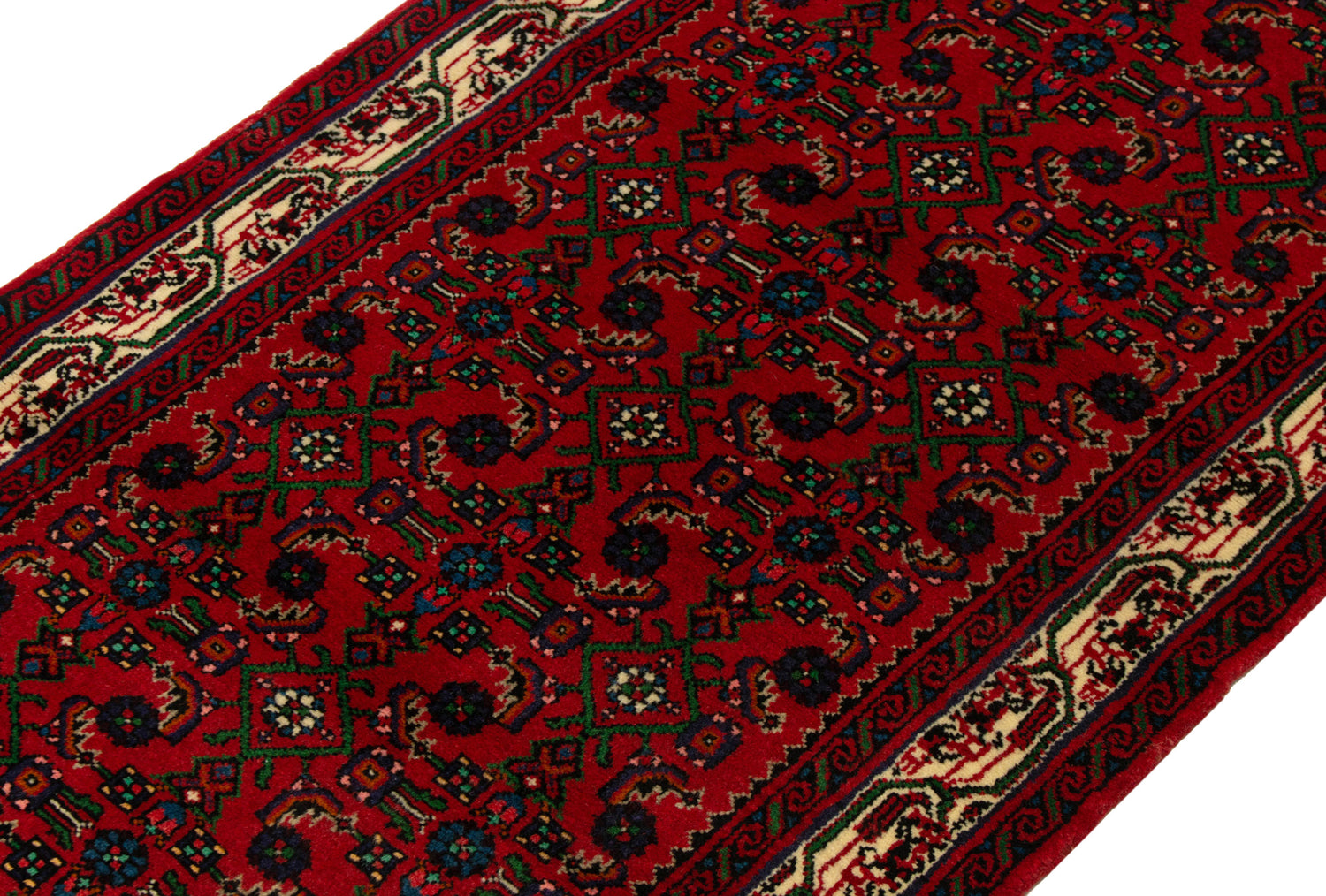 Hamedan Persian Rug | 298 x 79 cm