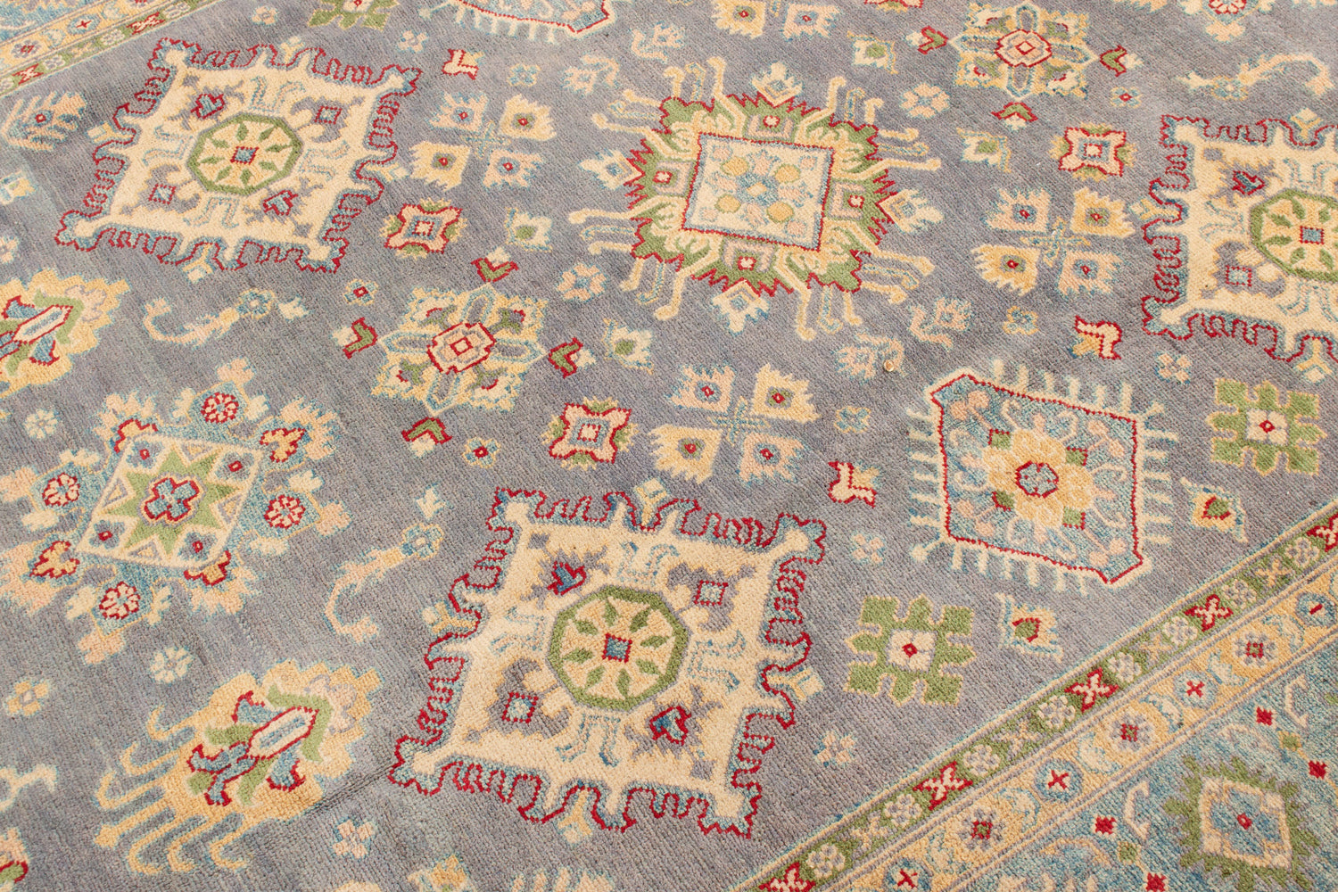 Kazak Rug | 292 x 201 cm