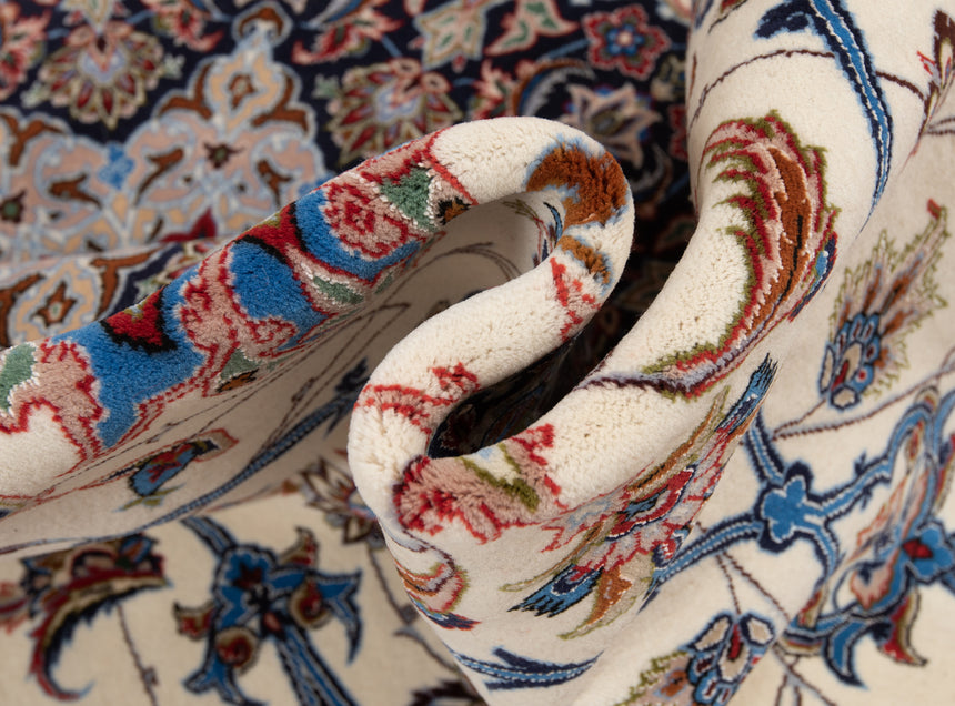 Isfahan Persian Rug | 426 x 308 cm