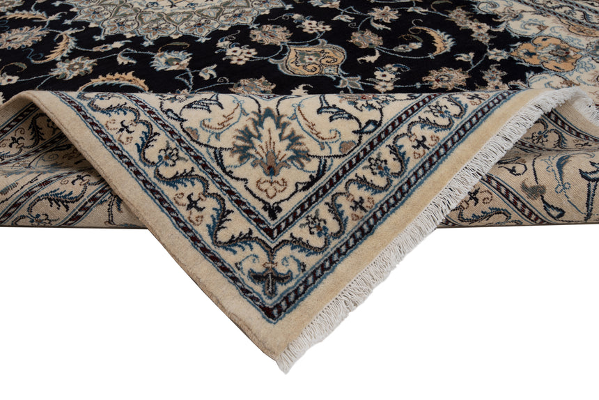 Nain Persian Rug | 308 x 195cm