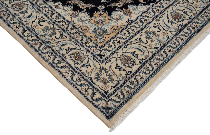 Nain Persian Rug | 308 x 195cm