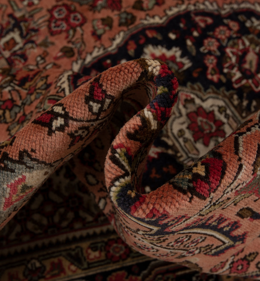 Tabriz Persian rug | 288 x 198 cm