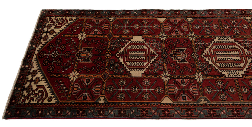 Hamedan Persian rug | 294 x 100 cm