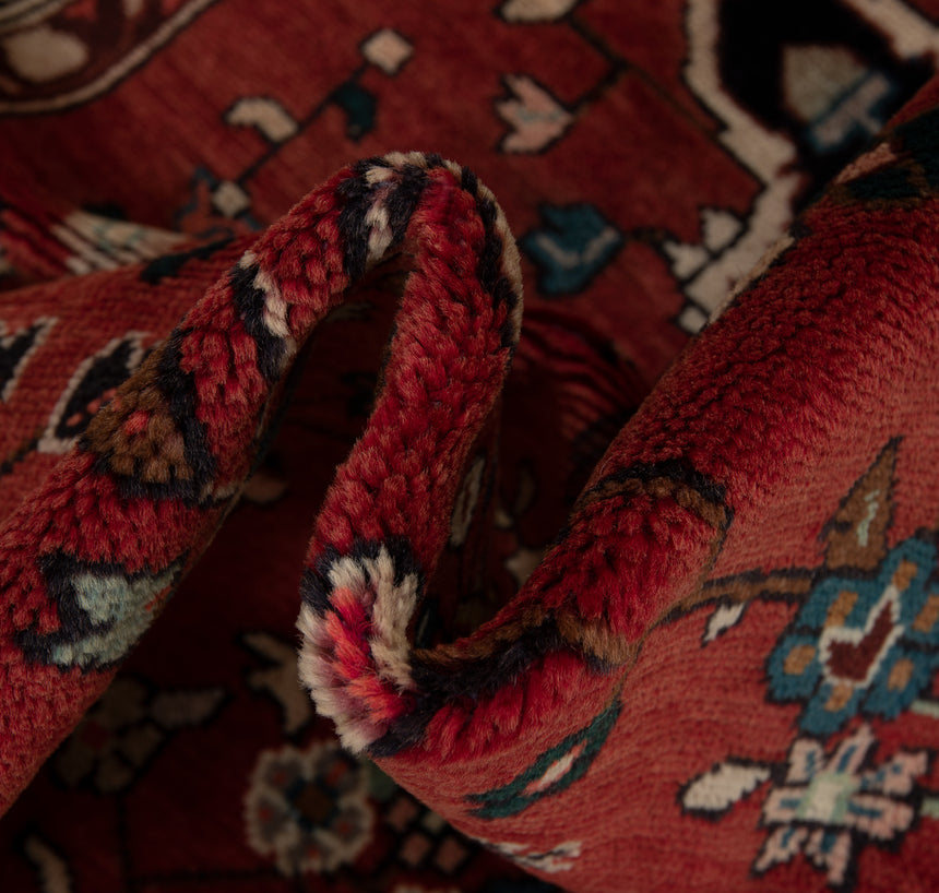 Hamedan Persian rug | 315 x 105 cm