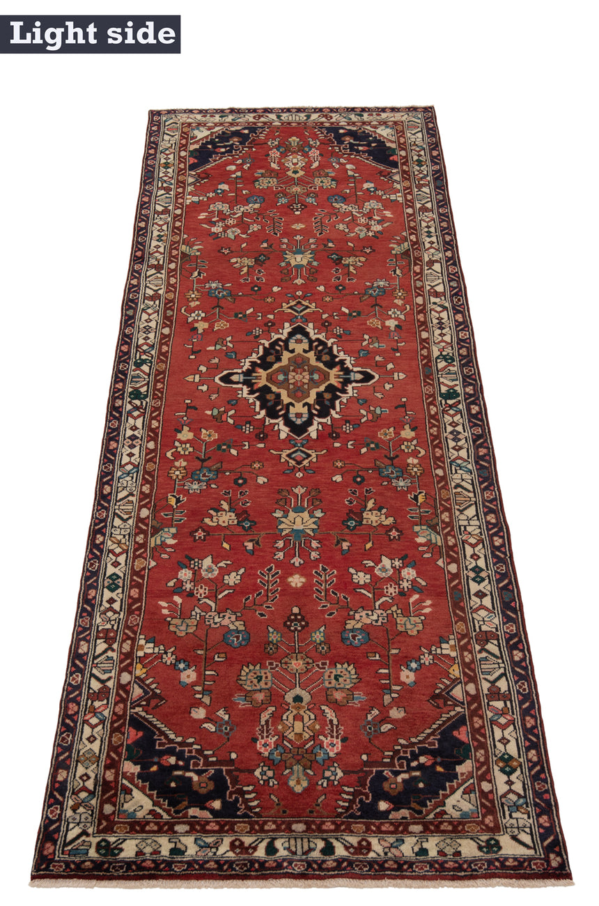 Hamedan Persian rug | 315 x 105 cm