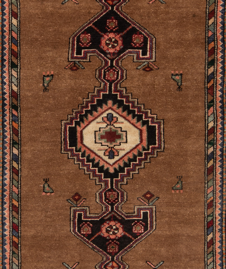Hamedan Persian Rug | 177 x 102 cm