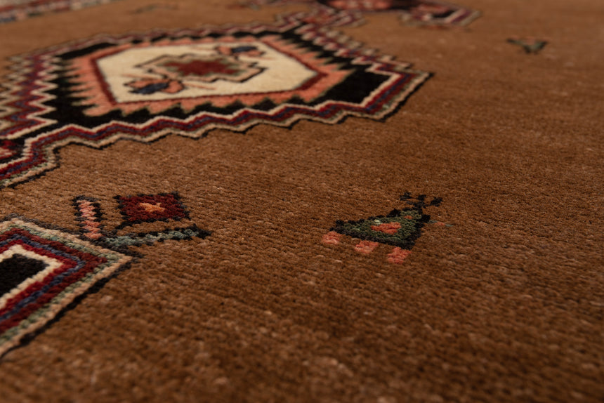 Hamedan Persian Rug | 177 x 102 cm