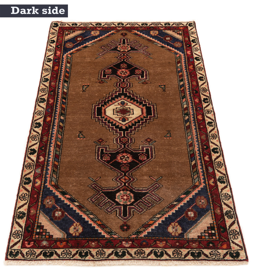 Hamedan Persian Rug | 177 x 102 cm
