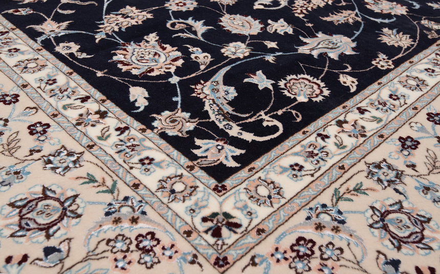 Nain 6La Persian Rug | 208 x 205 cm