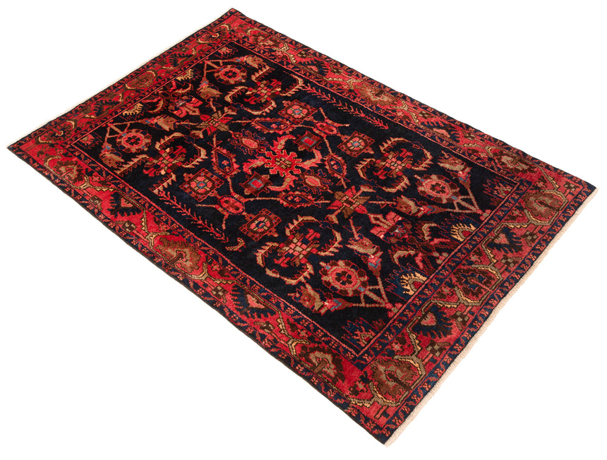 Hamedan Persian Rug | 198 x 133 cm