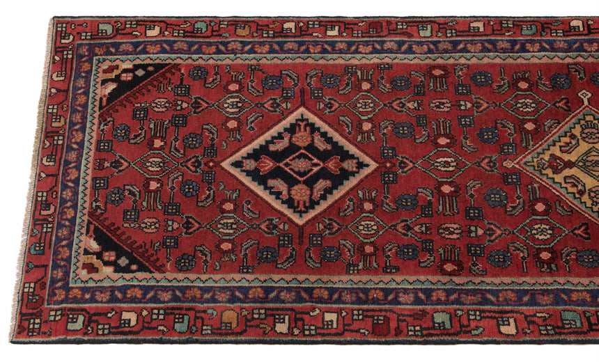 Hamedan Persian rug | 285 x 94 cm