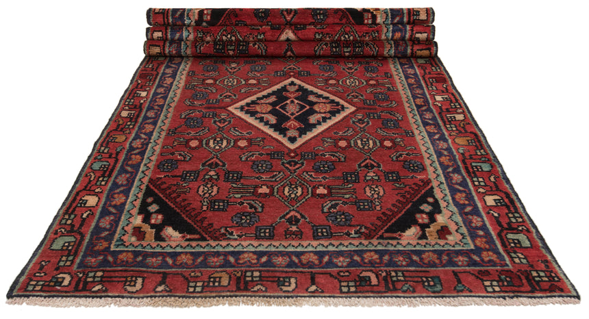 Hamedan Persian rug | 285 x 94 cm