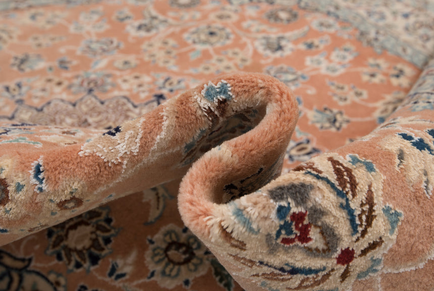 Nain 9la Persian Rug | 203 x 195 cm