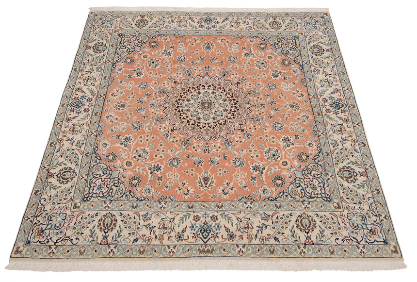 Nain 9la Persian Rug | 203 x 195 cm