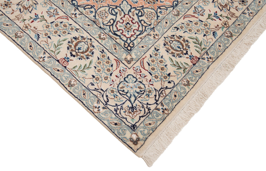 Nain 9la Persian Rug | 203 x 195 cm