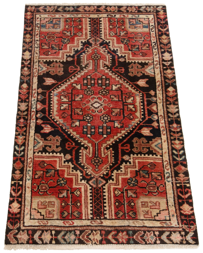Hamedan Persian Rug | 117 x 73 cm