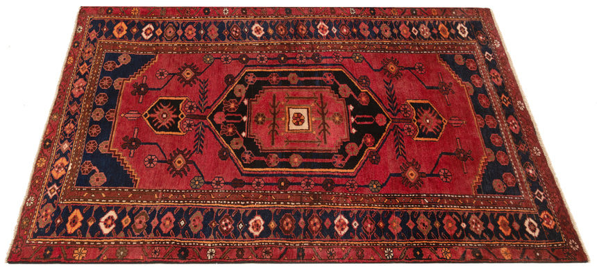 Hamedan Persian Rug | 207 x 131 cm