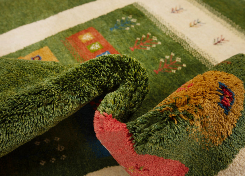 Gabbeh Persian Rug | 198 x 154 cm