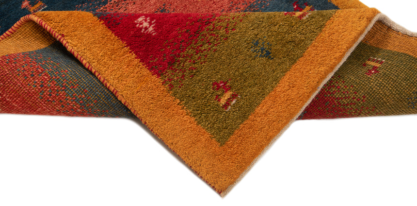 Gabbeh Persian Rug | 126 x 84 cm