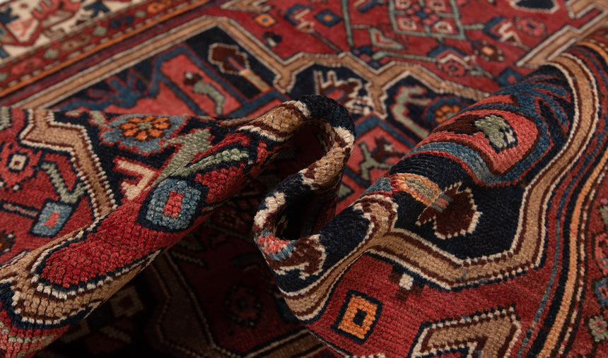 Hamedan Persian Rug | 198 x 122 cm