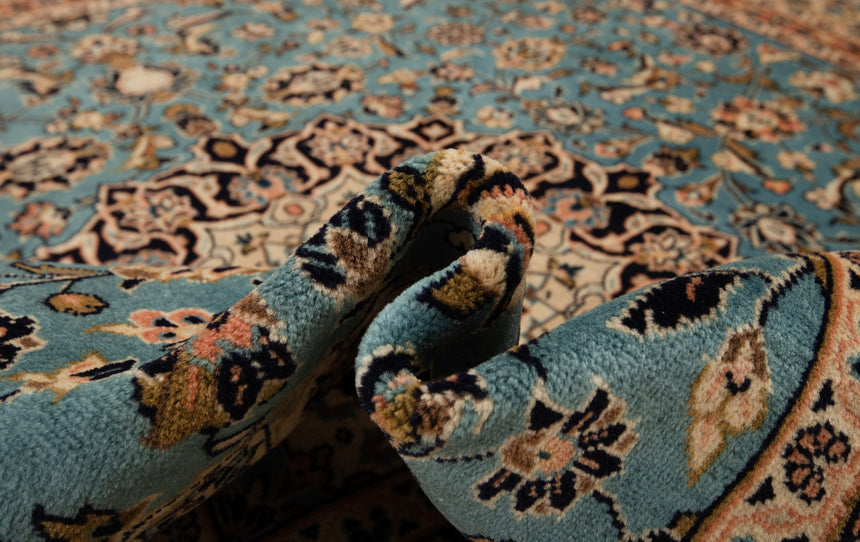 Kashan Persian Rug | 253 x 244cm