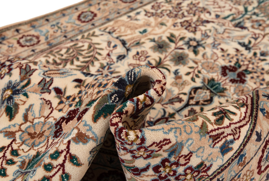 Nain 9La Persian Rug | 205 x 122 cm