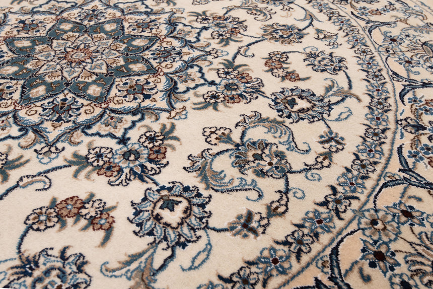 Nain Persian Rug | 195x195cm