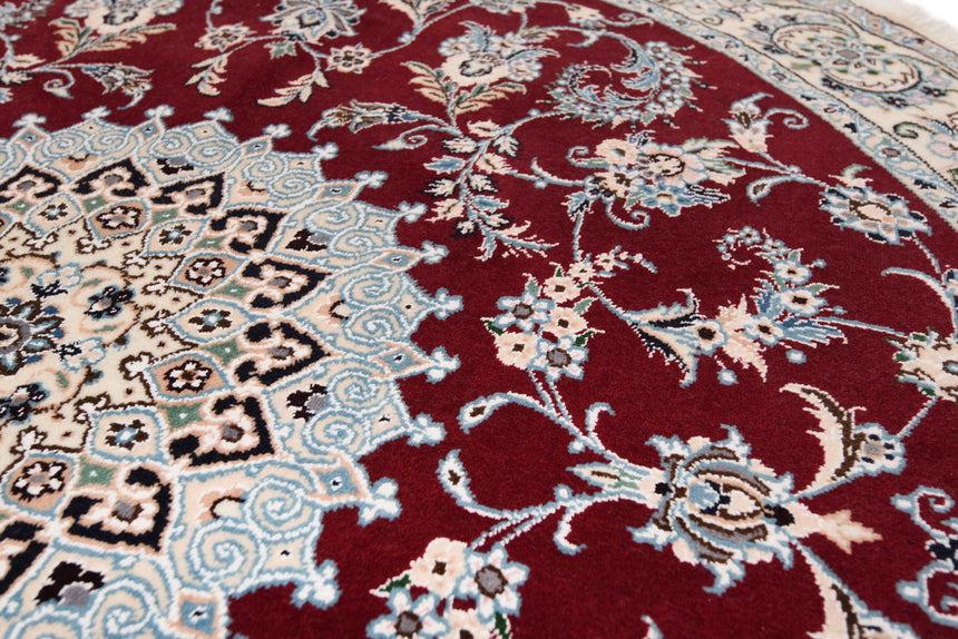 Nain 9La Persian Rug | 144 x 144 cm