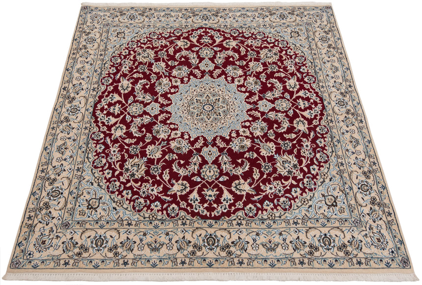 Nain 9La Persian Rug | 165 x 151 cm