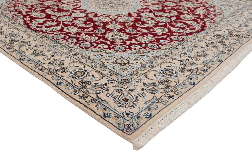 Nain 9La Persian Rug | 165 x 151 cm