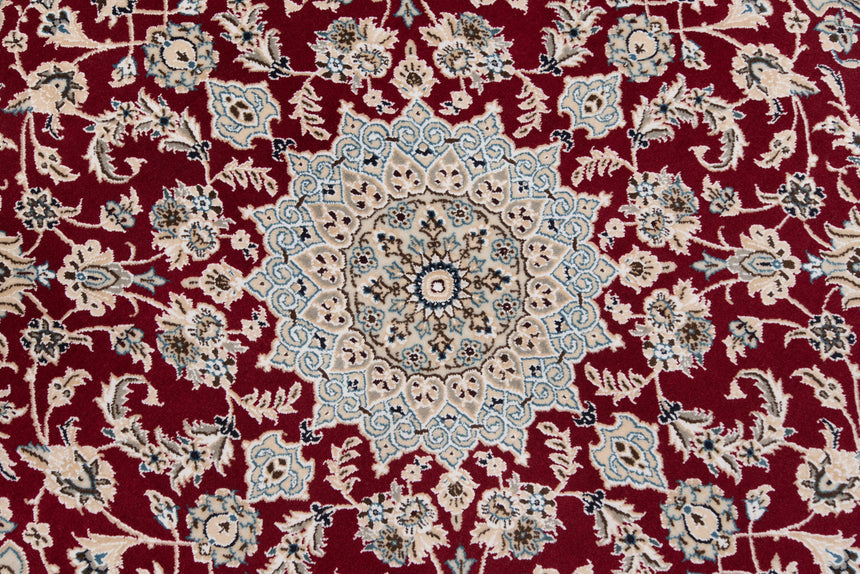 Nain 9La Persian Rug | 165 x 151 cm
