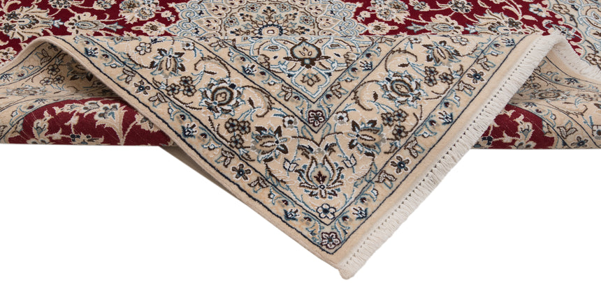 Nain 9La Persian Rug | 165 x 151 cm