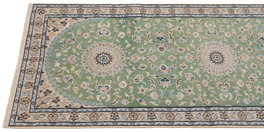 Nain 9La Persian Rug | 277 x 82 cm