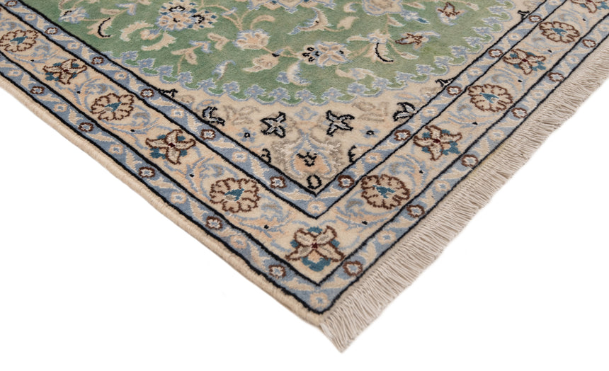 Nain 9La Persian Rug | 277 x 82 cm