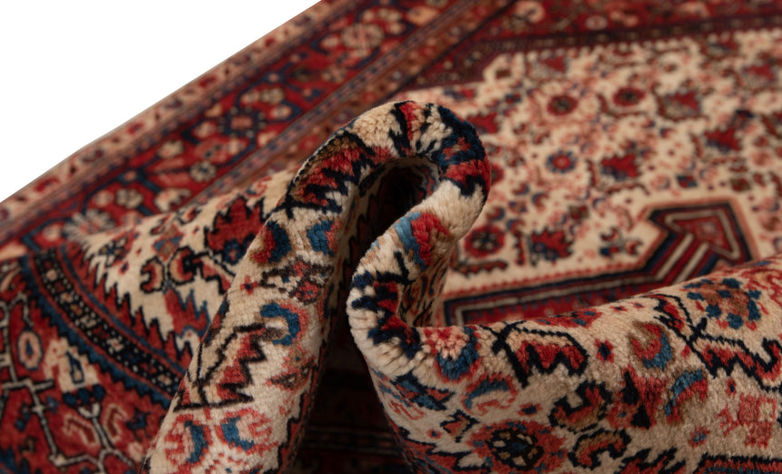 Hamedan Persian Rug | 159 x 103 cm