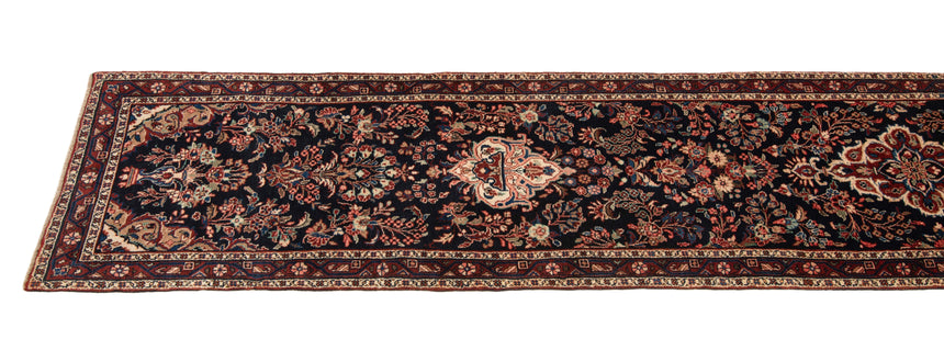 Hamedan Persian rug | 586 x 85 cm