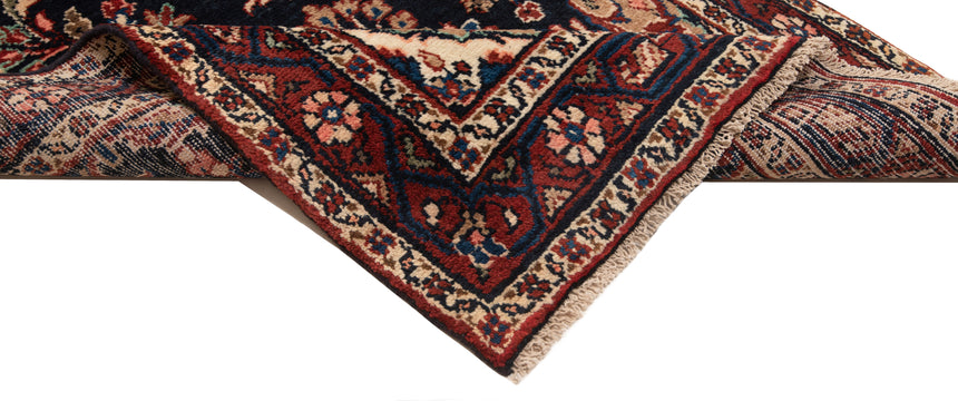 Hamedan Persian rug | 586 x 85 cm
