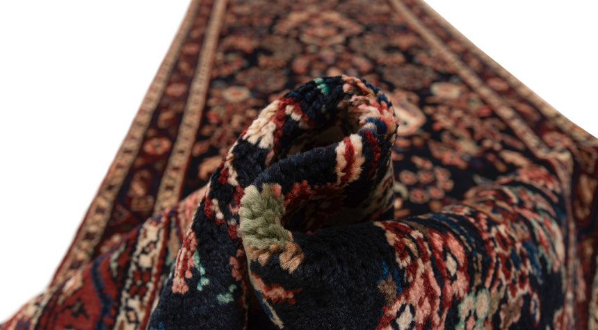 Hamedan Persian rug | 586 x 85 cm