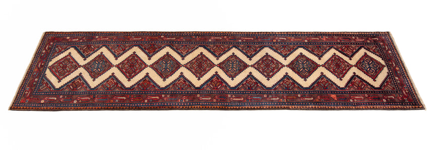 Hamedan Persian rug | 323 x 92 cm