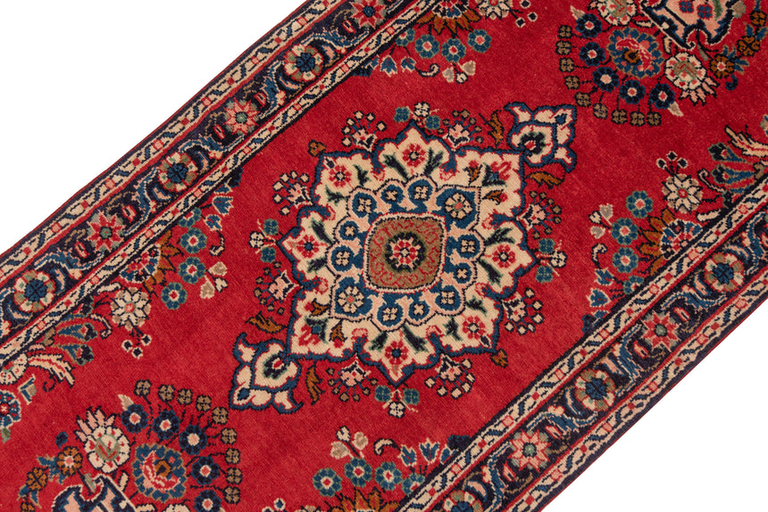 Hamedan Persian rug | 407 x 90 cm