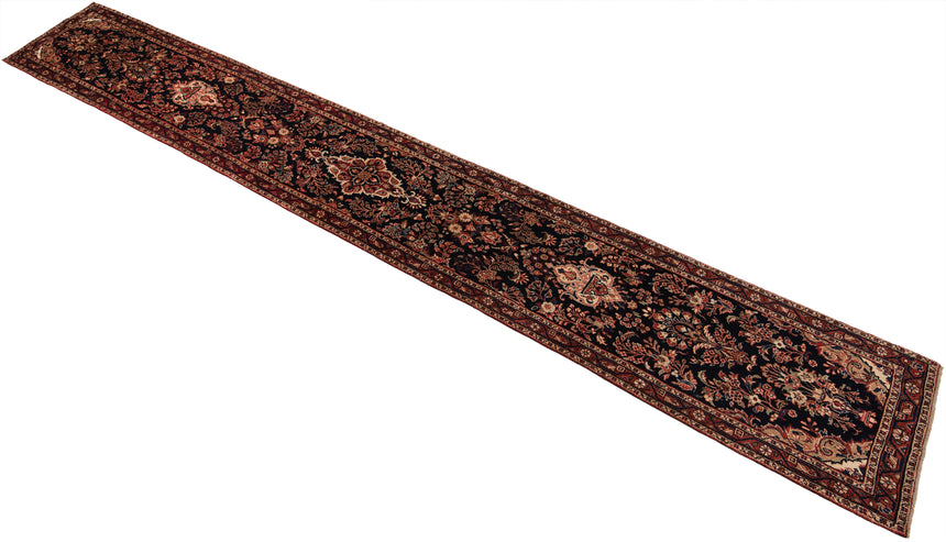 Hamedan Persian Rug | 616 x 87 cm