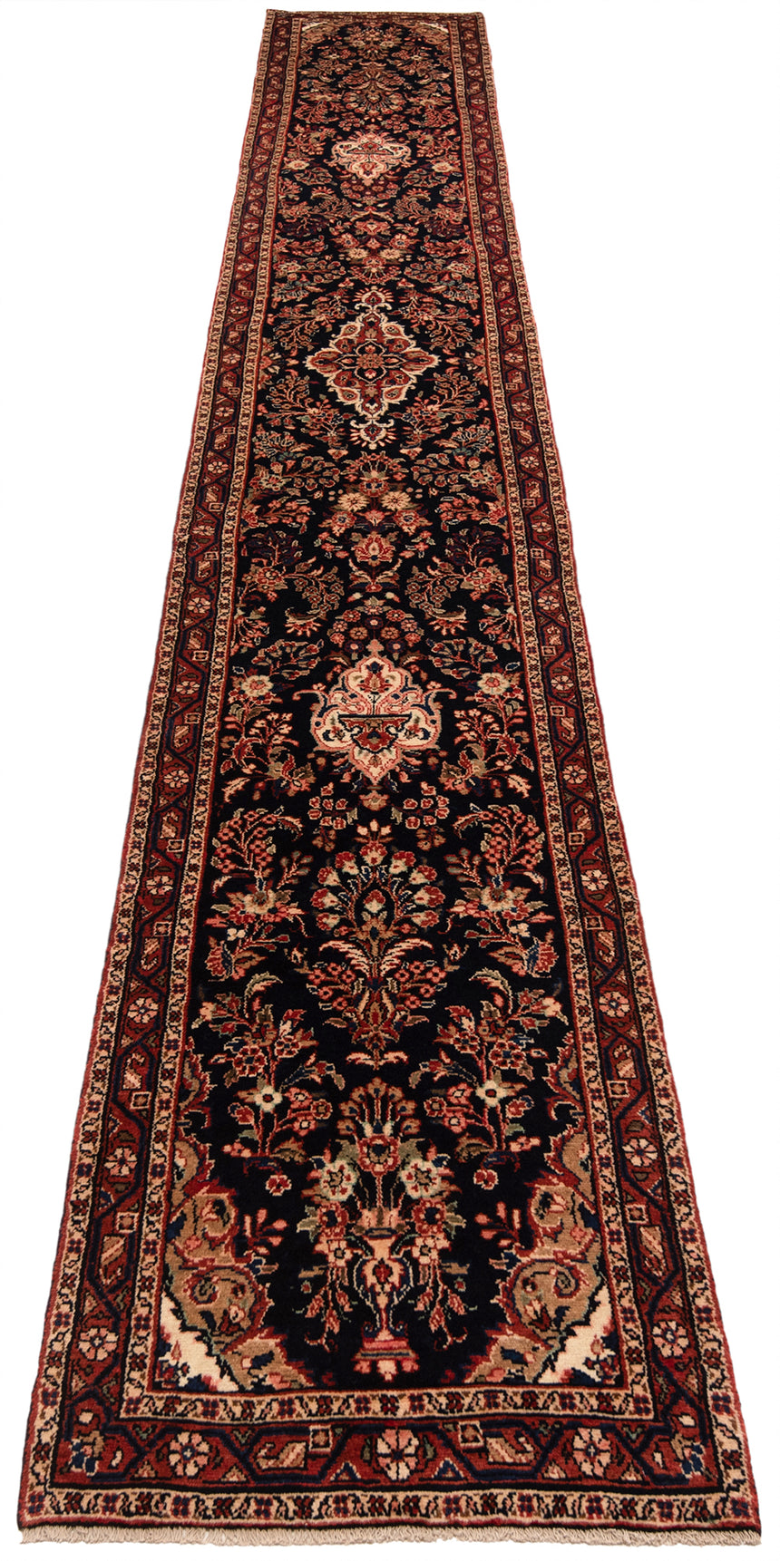 Hamedan Persian Rug | 616 x 87 cm